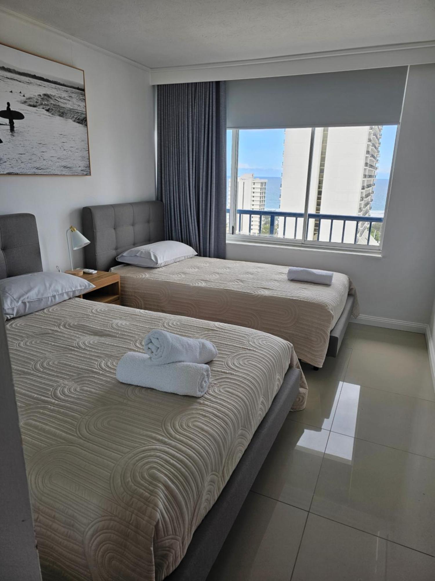 Centrepoint Resort Gold Coast Exterior photo