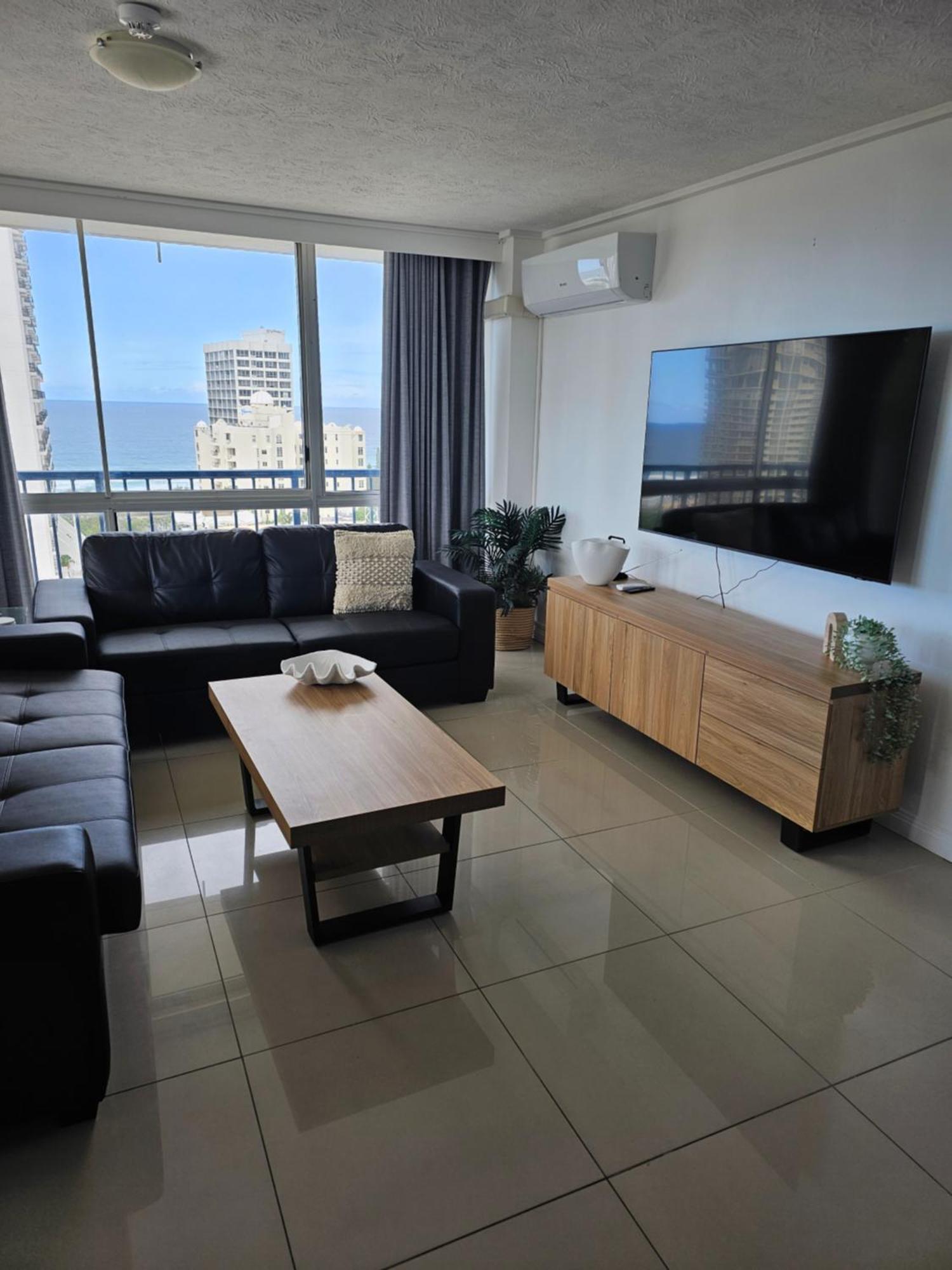 Centrepoint Resort Gold Coast Exterior photo