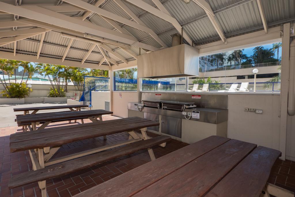 Centrepoint Resort Gold Coast Exterior photo