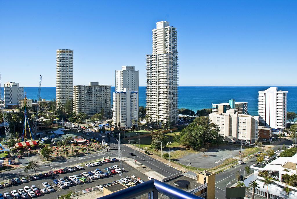 Centrepoint Resort Gold Coast Exterior photo